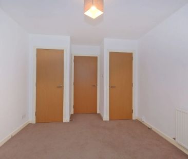 14 Shaw Crescent, Aberdeen, AB25 3BT - Photo 1