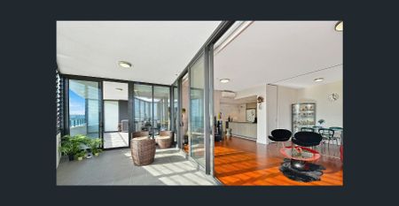 Spectacular 2 Bedroom Apartment - Photo 3