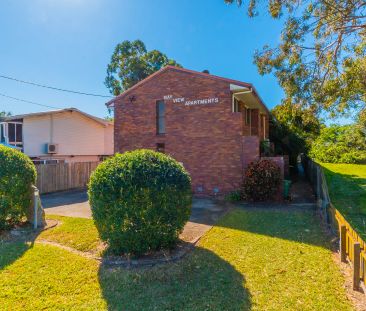 Coastal Convenience - Two-Storey Townhouse Close to the Water! - Photo 5
