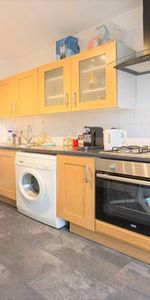 Fantastic vacant modern apartment - Photo 3