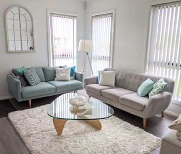 Modern Living - Photo 2