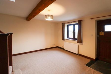 2 bedroom end of terrace house to rent - Photo 2