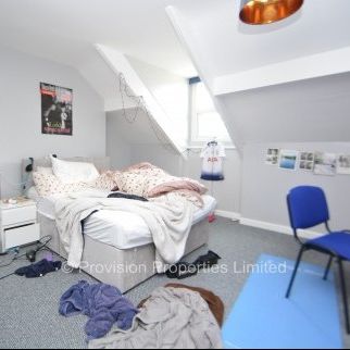 6 Bedroom Student Properties Woodhouse - Photo 1