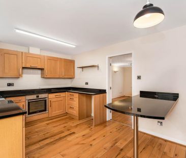3 bedroom semi-detached house to rent - Photo 3