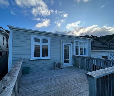 Furnished home in Lyall Bay SHORT TERM ONLY - Photo 3