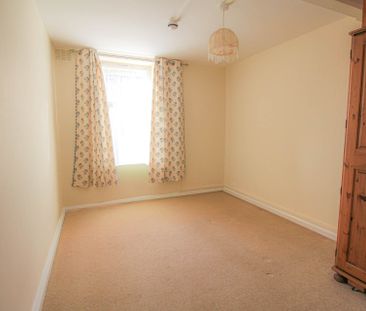 Weston-Super-Mare - Photo 2