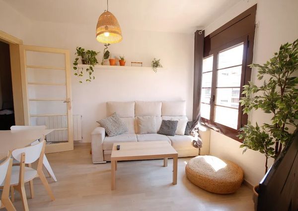 Carrer de Villarroel, Barcelona, Catalonia 08011