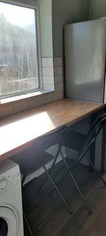 4 bedroom semi-detached house to rent - Photo 5