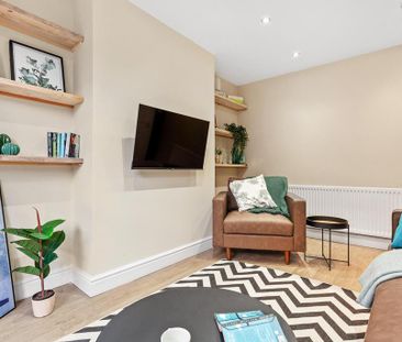 5 bedroom terraced house to rent - Photo 3