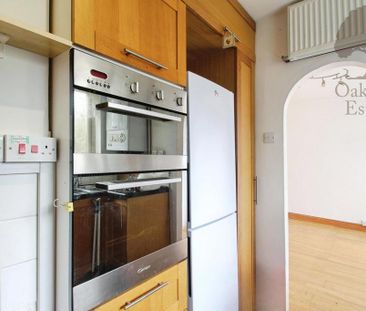 2 bedroom maisonette to rent - Photo 3