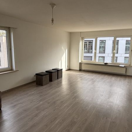 - SINT-AMANDSBERG - Gezellig appartement met 2 slpk en tuin - Photo 3