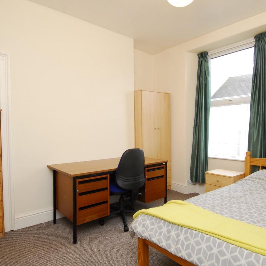 Amity Place, Plymouth - Photo 1