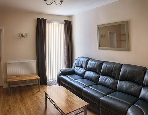 4 Bed Terraced House, Welby Street, M13 - Photo 1