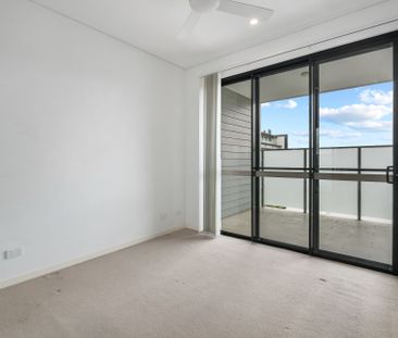 Top Floor Unit, Great Outlook with a very generous exclusive Secure... - Photo 5