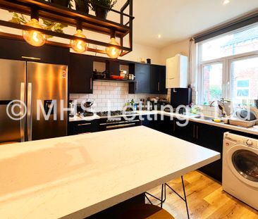 5 Bedroom Mid Terraced House for rent in Ashville Avenue - Photo 2
