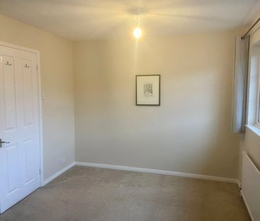 Middle Lane, Epsom, Surrey, KT17 1DP - Photo 1