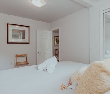 For Lease - 711 Innisfil Beach Road, Innisfil, Ontario - Photo 1