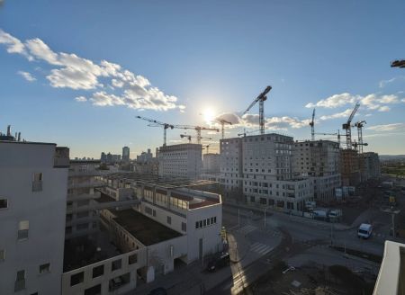 Exklusive 2-Zimmer-Dachgeschosswohnung mit Süd/West-Terrasse – Erstbezug in Toplage Nahe U1 Kagran, Donau Zentrum & Alter Donau - Foto 3