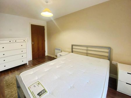 2 bedroom flat to rent - Photo 4
