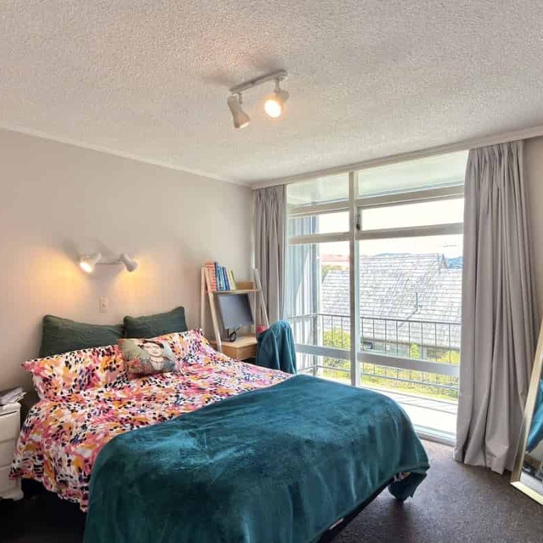 2-Bedroom Apartment in Brooklyn - Photo 1