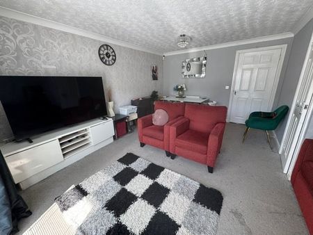 ParkGardens, SUTTON-IN-ASHFIELD - Photo 2
