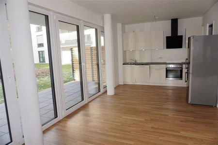 Moderne Erdgeschosswohnung mit Einbauküche und Terrasse! Mit direktem Blick auf die Mosel - Photo 4