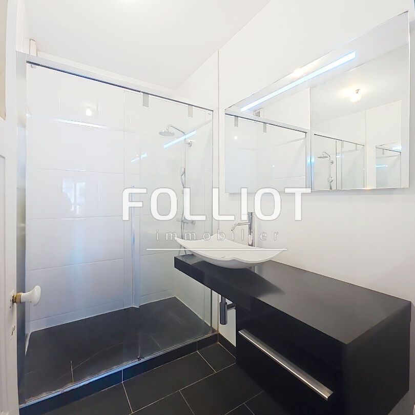 A LOUER : Appartement meublé à Fougères - Photo 1