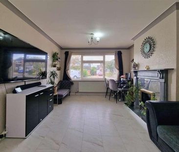 Chichester Close, Loughborough, Leicestershire, LE11 - Photo 1