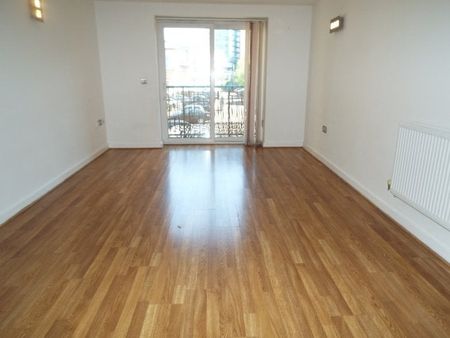 Neptune House, Ocean Village - Photo 2