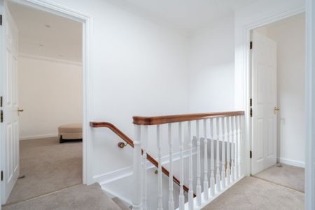 Beverston Mews, Marylebone, London, W1H - Photo 5