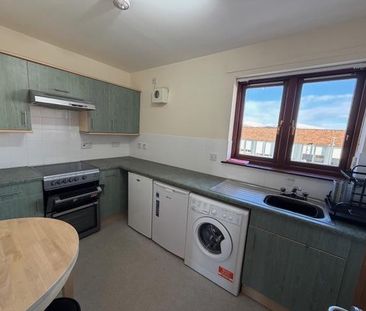 1 bedroom flat to rent - Photo 4