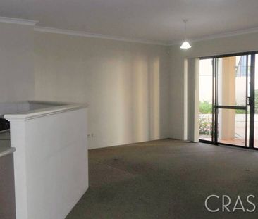 3x2 Unit in Thornlie with Complex Pool - Photo 2