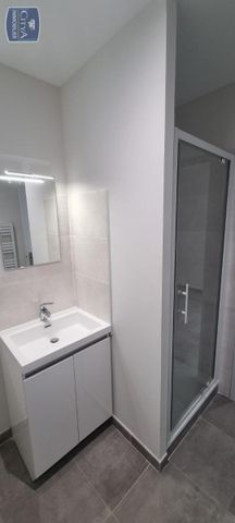 Location Appartement 2 pièces 31m² AGEN 47000 - Photo 4