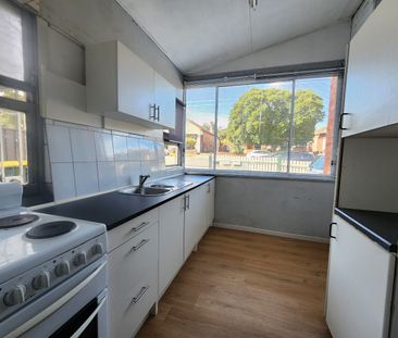 SPACIOUS 1 BEDROOM UNIT - Photo 1