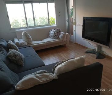 Carrer de l'Emigrant, L'Hospitalet de Llobregat, Catalonia 08906 - Photo 1