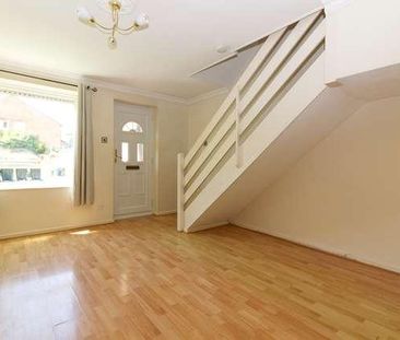 Two Mile Ash - Bedroom House With Garden, MK8 - Photo 1