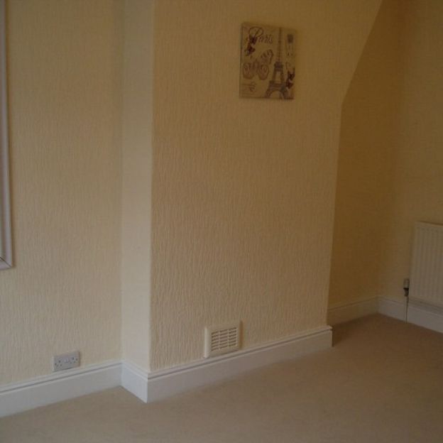 20, Hatrell Street,Newcastle-under-Lyme, ST5 1LX. - Photo 1