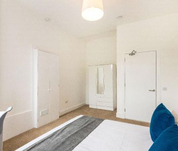 2 bedroom flat to rent - Photo 6