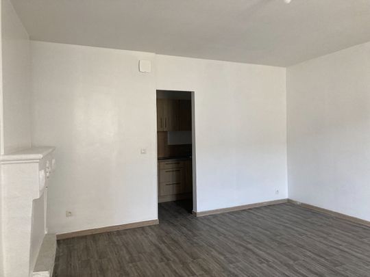 Location appartement 1 pièce, 33.00m², Fontenay-le-Comte - Photo 1