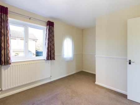 2 bedroom end of terrace house to rent - Photo 2