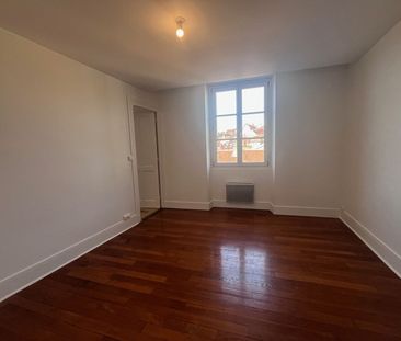 Location Appartement 3 pièces 72m² BESANCON 25000 - Photo 2
