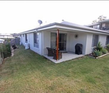 Upper Coomera - Photo 4