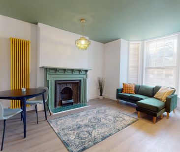 65 Forest Road Flat 1 - Photo 3