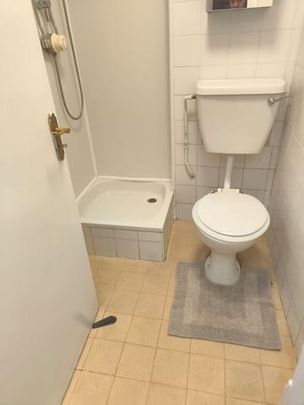 4 bedroom bungalow to rent - Photo 1