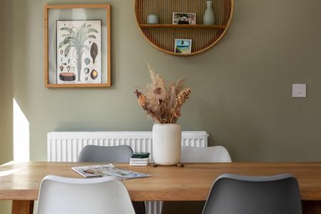 4 bedroom detached house to rent - Photo 4