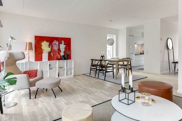 Skønt 4-værelses rækkehus i Hasserislund - Photo 1