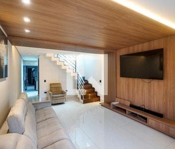 Casa para alugar com 220m², 4 quartos e 3 vagas - Photo 3