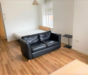 Studio to rent - Photo 3