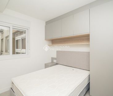 Apartamento com 1 quarto e 43m² para alugar em Centro Histórico, Po... - Photo 2