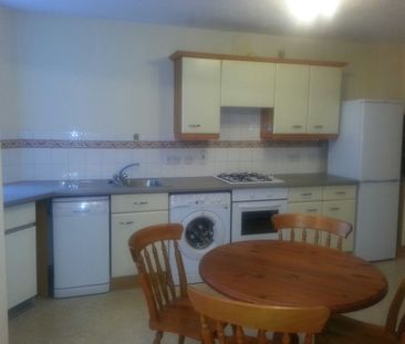2 Bed Flat, Charles Street, CR0 - Photo 1